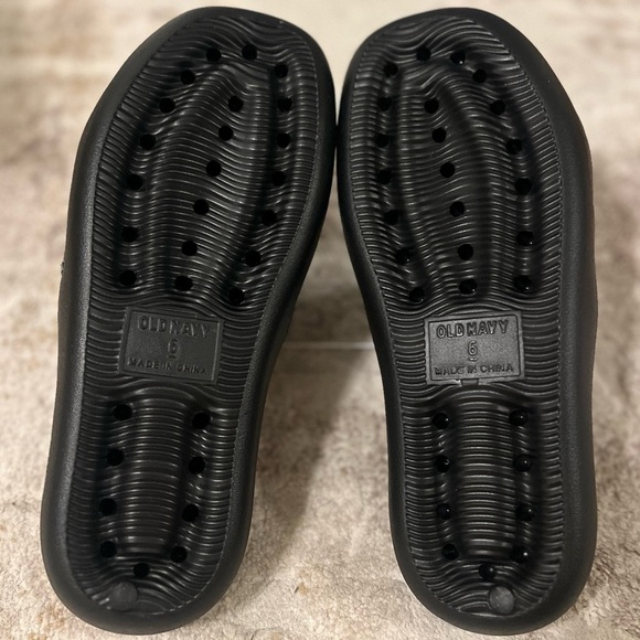 Old Navy Double-Strap Puff Slide Sandals | Size 6 | NWT - Picture 5 of 6